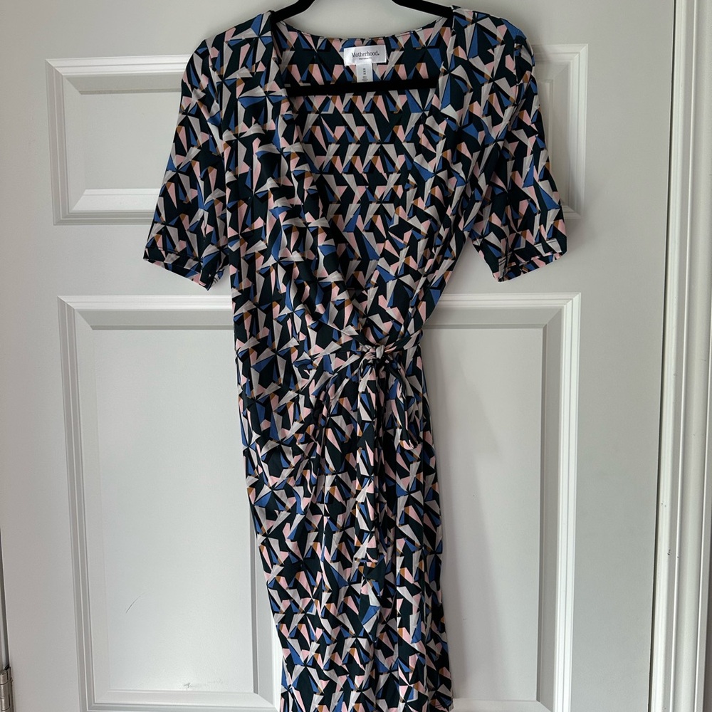 Motherhood Abstract Patterned Midi Dress